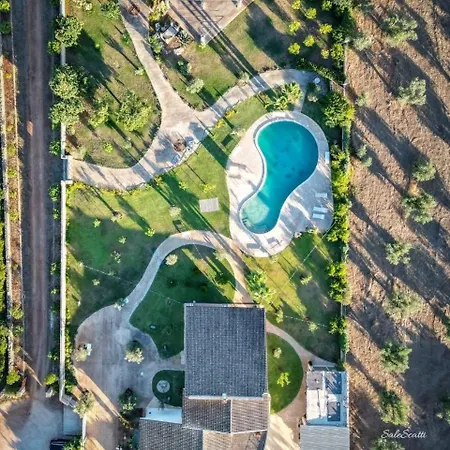 Usciglio - & Pool Guest house