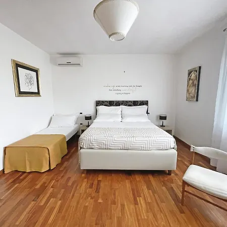 Usciglio Konukevi Sanarica