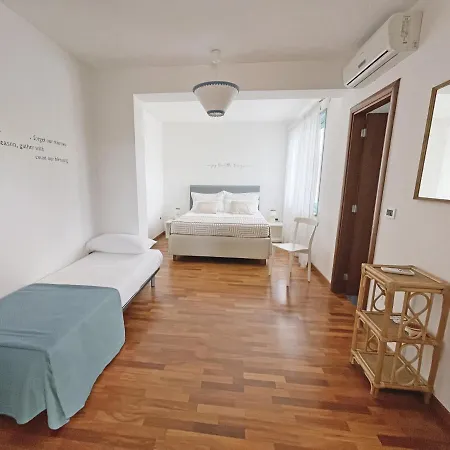 Usciglio 3*