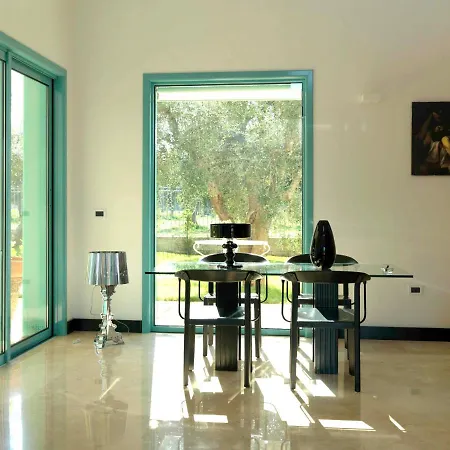 Konukevi Usciglio 3*