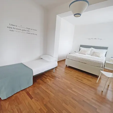 Pensjonat Usciglio - & Pool 3*