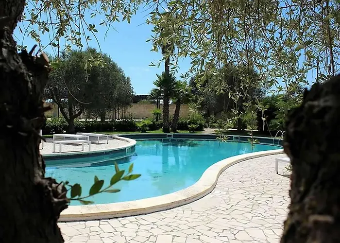 Usciglio - & Pool Vendégház