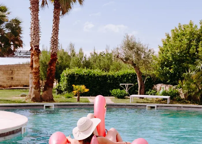 Usciglio - & Pool Vendégház
